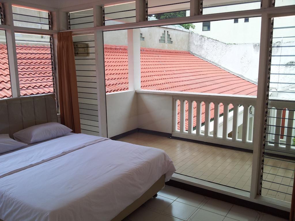 Loxy Inn Surabaya Rom bilde