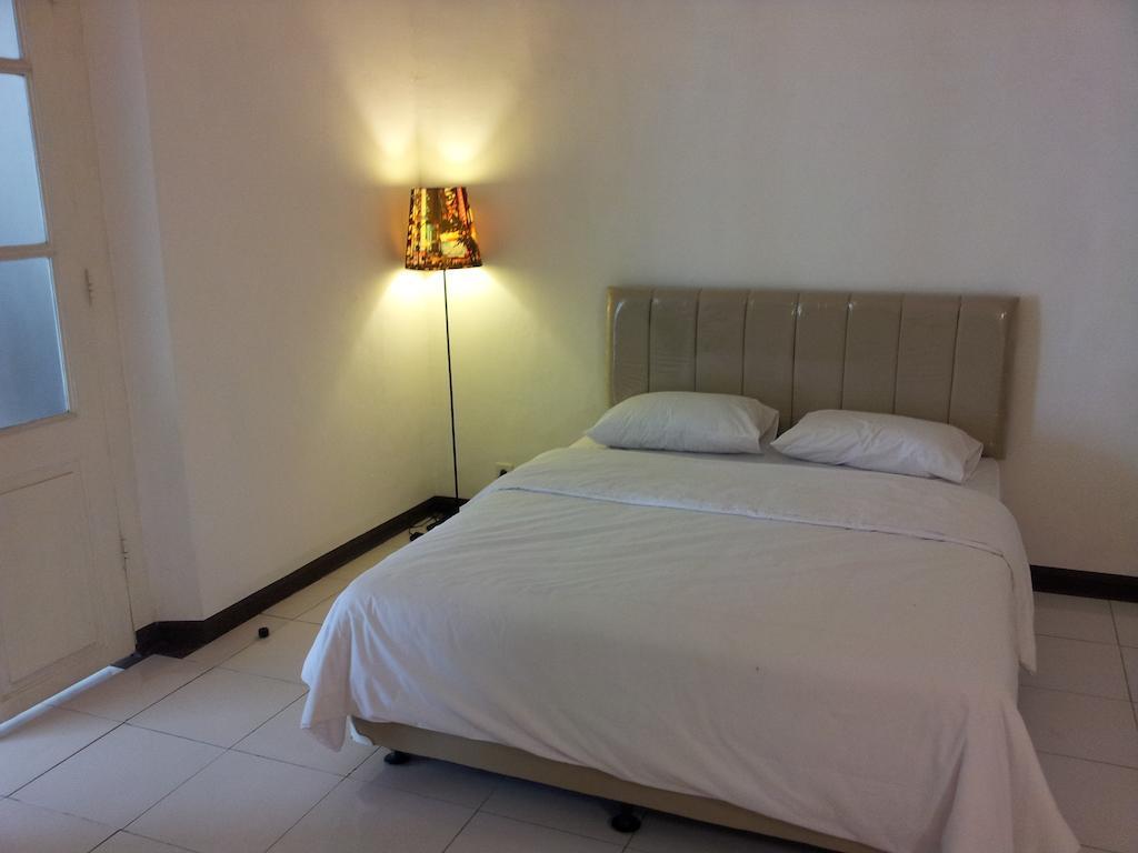 Loxy Inn Surabaya Eksteriør bilde
